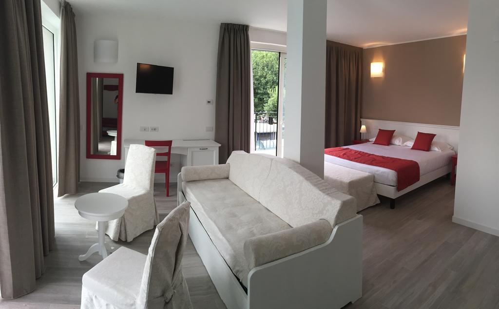 Hotel Resort Le Vele Domaso Chambre photo