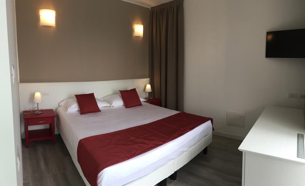 Hotel Resort Le Vele Domaso Chambre photo